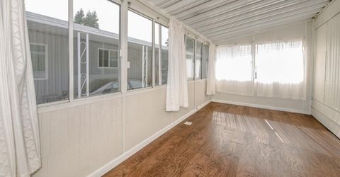 10 Leisureville Cir, Woodland, CA 95776 Photo