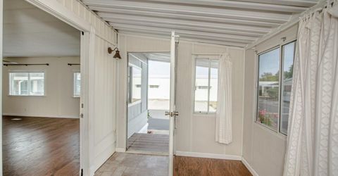 10 Leisureville Cir, Woodland, CA 95776 Photo
