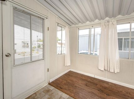 10 Leisureville Cir, Woodland, CA 95776 Photo
