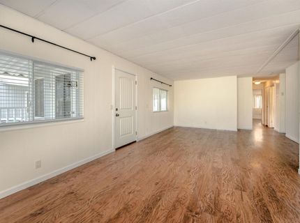10 Leisureville Cir, Woodland, CA 95776 Photo