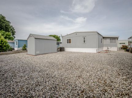 10 Leisureville Cir, Woodland, CA 95776 Photo