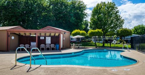 10 Leisureville Cir, Woodland, CA 95776 Photo