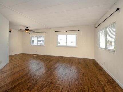 10 Leisureville Cir, Woodland, CA 95776 Photo