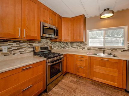 10 Leisureville Cir, Woodland, CA 95776 Photo