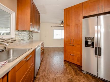 10 Leisureville Cir, Woodland, CA 95776 Photo
