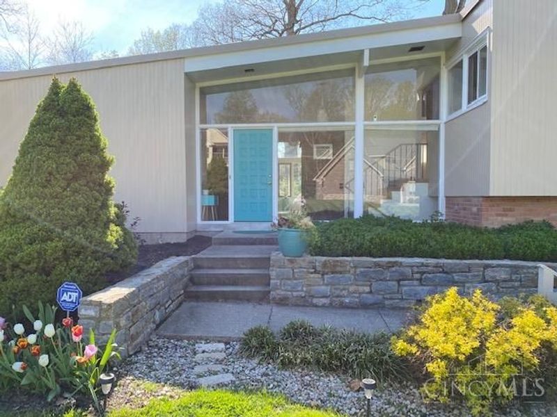 10251 Pendery Drive, Montgomery, OH 45242 Photo 2