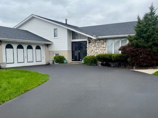 16821 S Clyde Avenue , South Holland, IL 60473