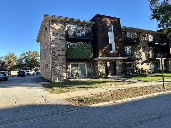 7008 Oconnell Drive , Unit 201, Chicago Ridge, IL 60415