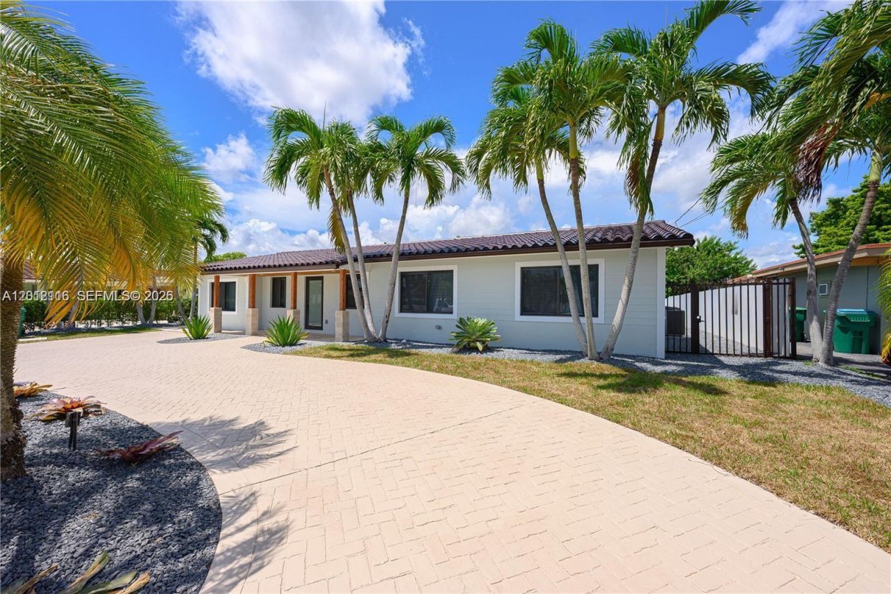 11835 SW 37th St , Miami, FL 33175 Photo