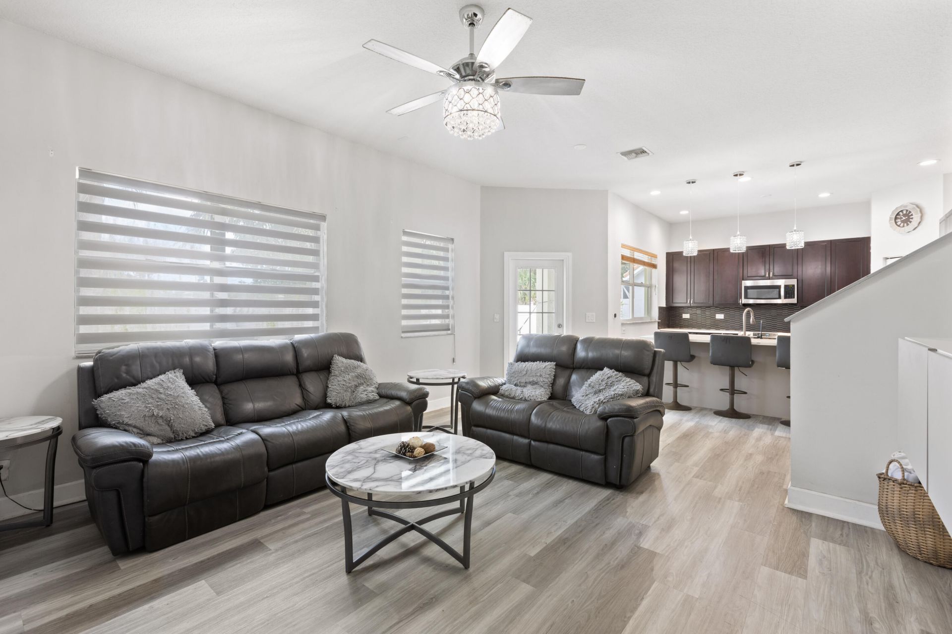 3221 El Camino, West Palm Beach, FL 33409 Photo
