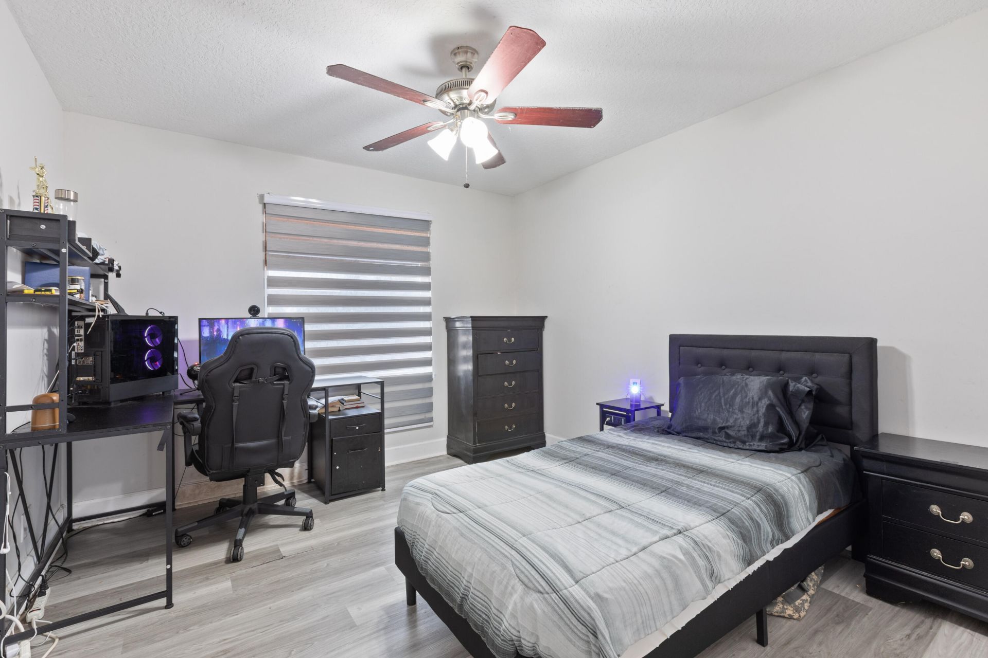 3221 El Camino, West Palm Beach, FL 33409 Photo