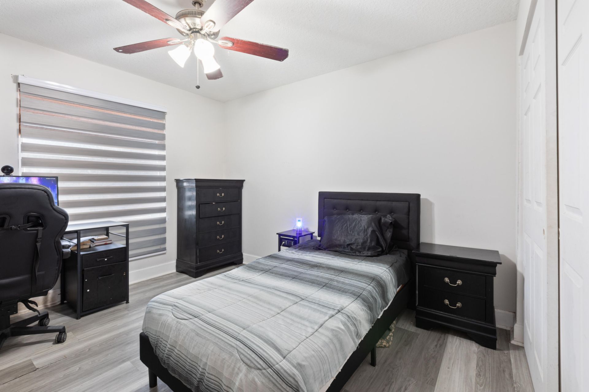 3221 El Camino, West Palm Beach, FL 33409 Photo