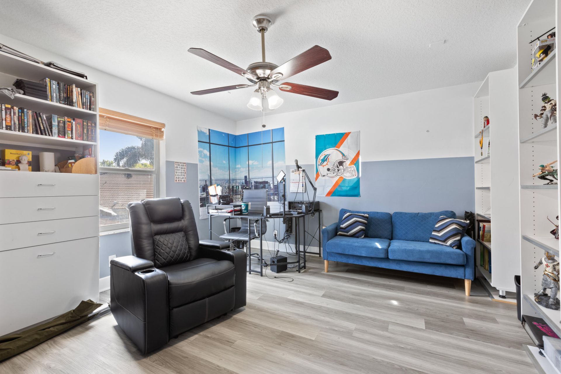 3221 El Camino, West Palm Beach, FL 33409 Photo
