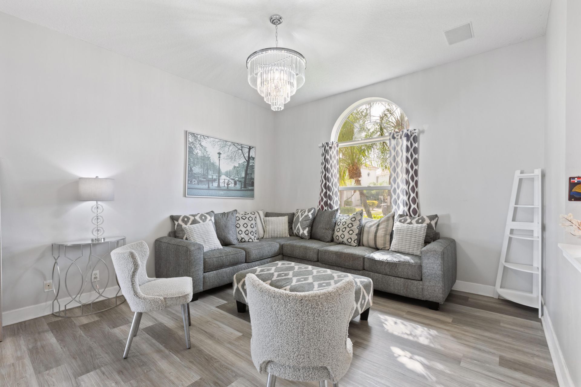 3221 El Camino, West Palm Beach, FL 33409 Photo