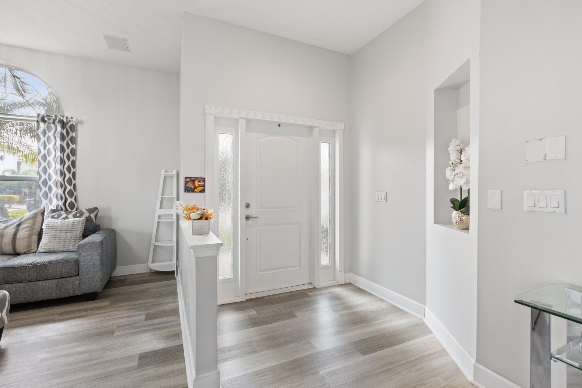 3221 El Camino, West Palm Beach, FL 33409 Photo
