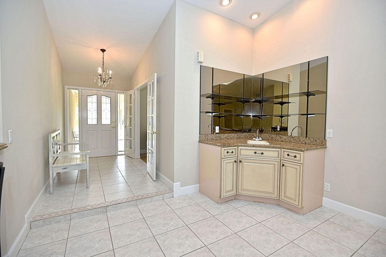 19 Dunbar Road, Palm Beach Gardens, FL 33418 Photo