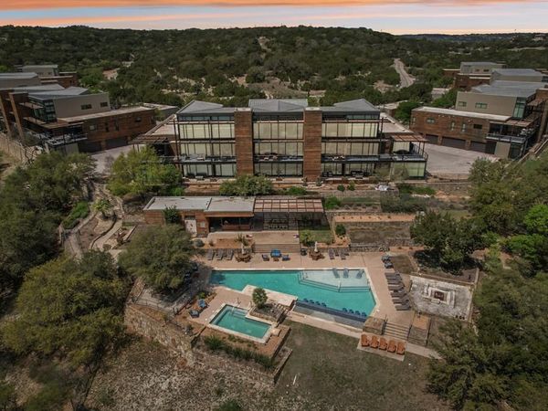 1101 Ivean Pearson RD, Unit E207, Lago Vista, TX 78645