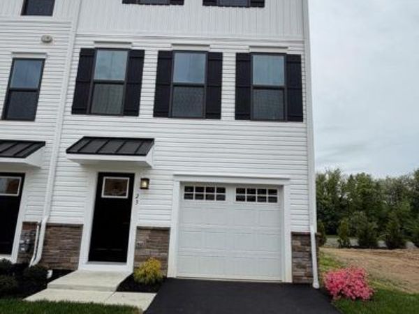 23 DOMENICA DRIVE, MOORESTOWN, NJ 08057