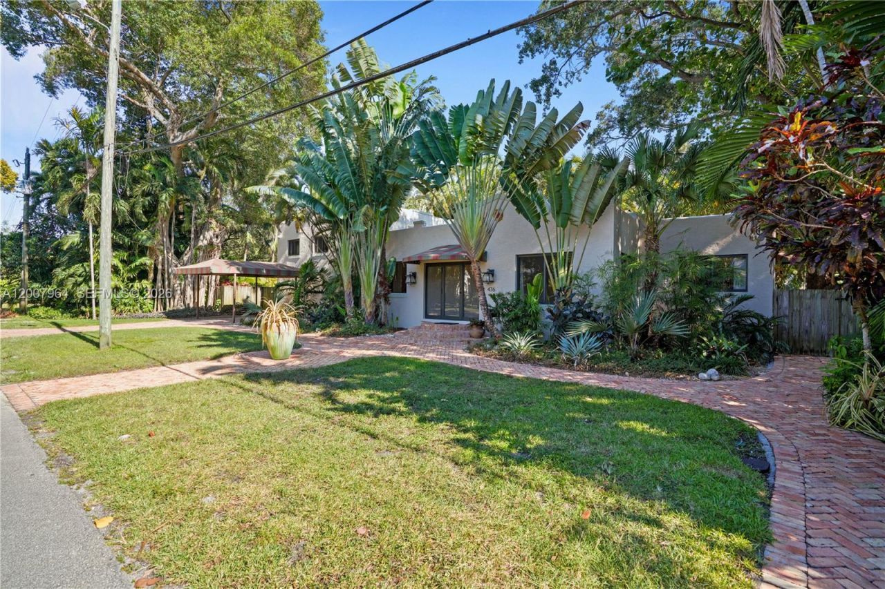 476 NE 119th St, Biscayne Park, FL 33161 Photo