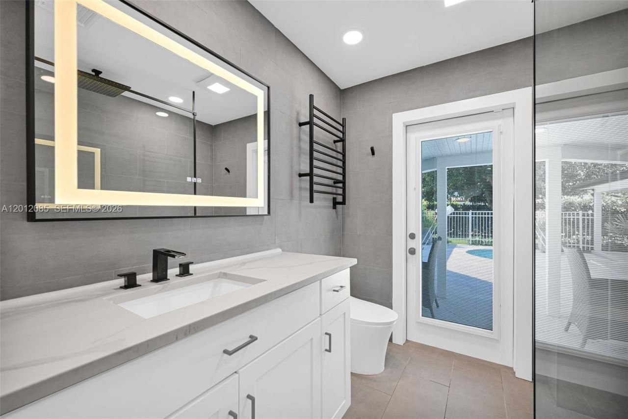 1001 NW 4th Ct , Boca Raton, FL 33432 Photo