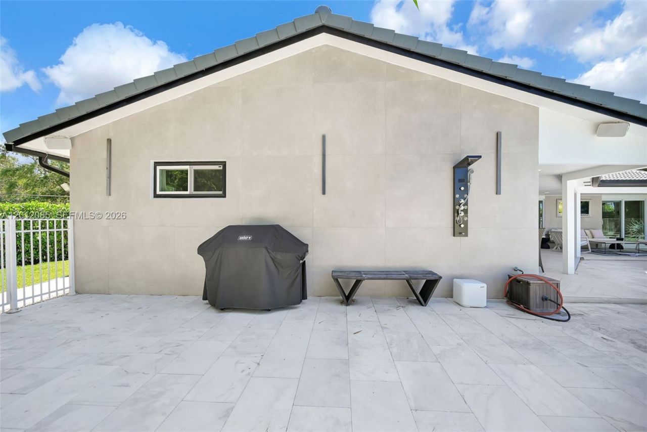 1001 NW 4th Ct , Boca Raton, FL 33432 Photo