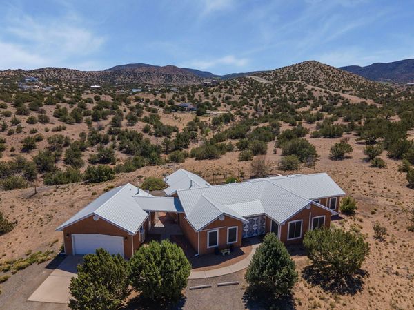 31 Sinagua Road, Placitas, NM 87043