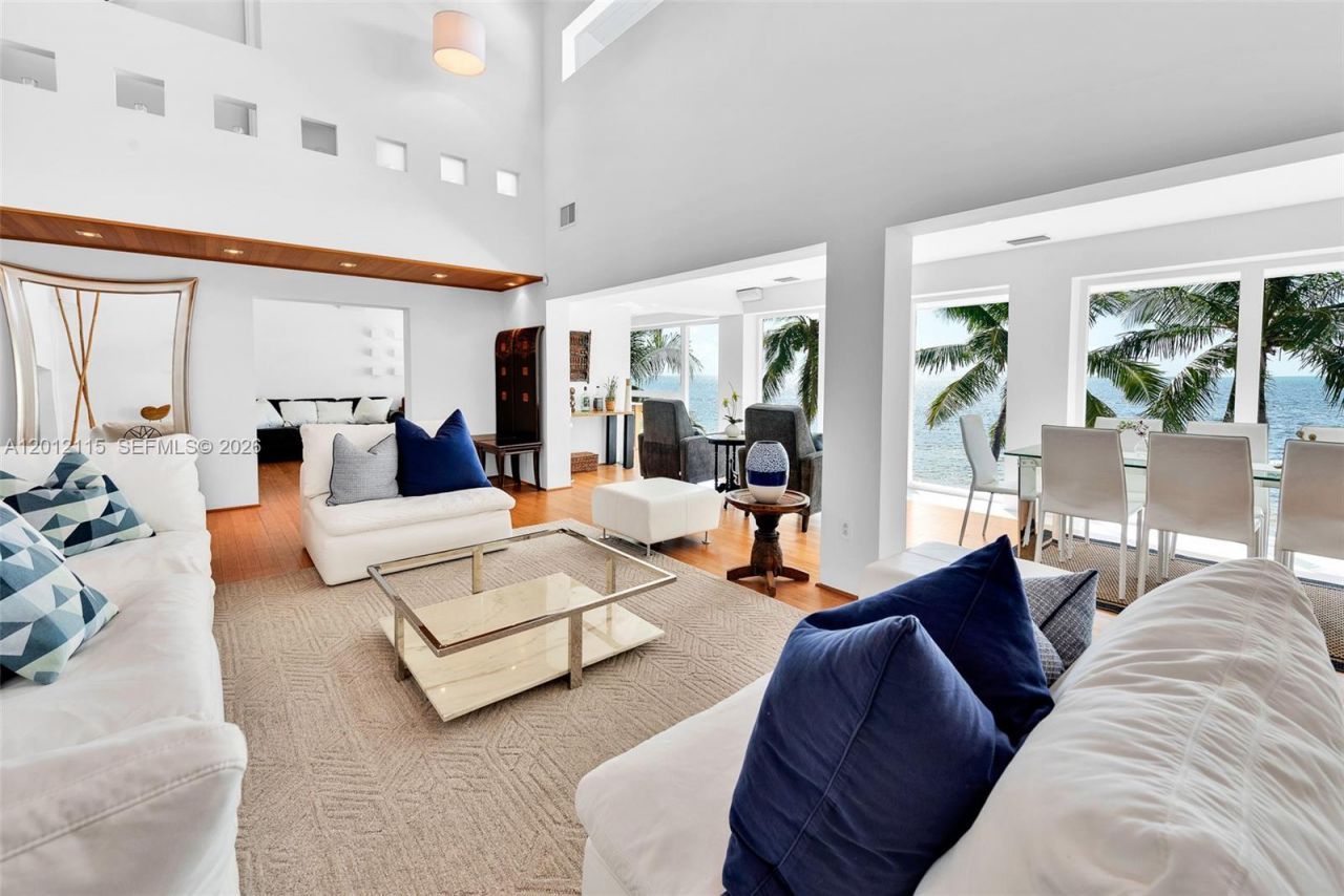 60 Ocean Front Dr , Key Largo, FL 33037 Photo