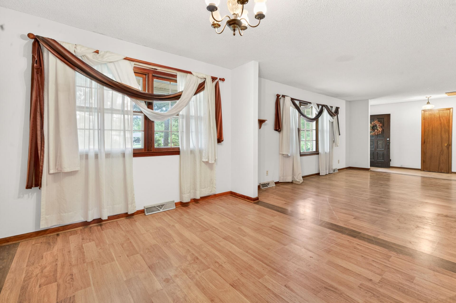1625 Alexander Circle Photo 30