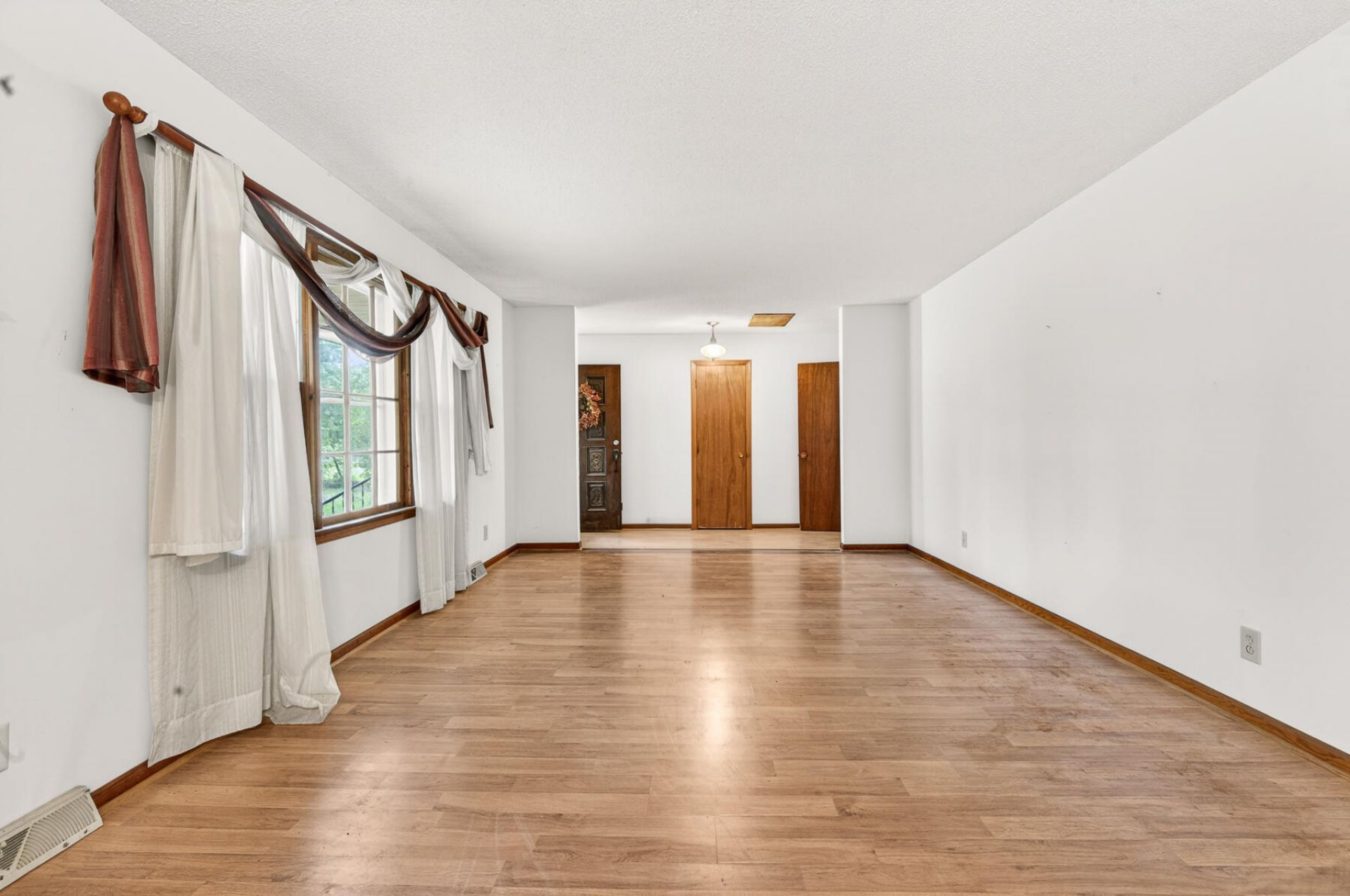 1625 Alexander Circle Photo 31