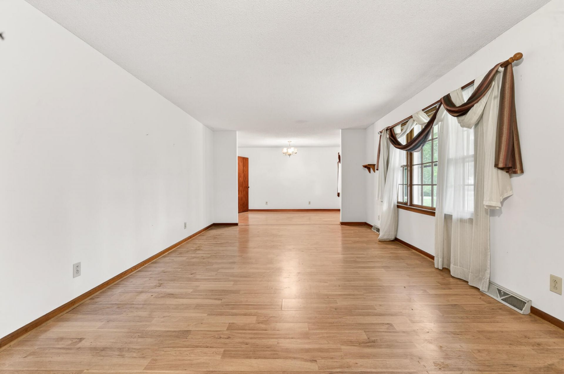 1625 Alexander Circle Photo 32