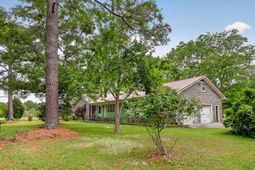 1625 Alexander Circle photo 4