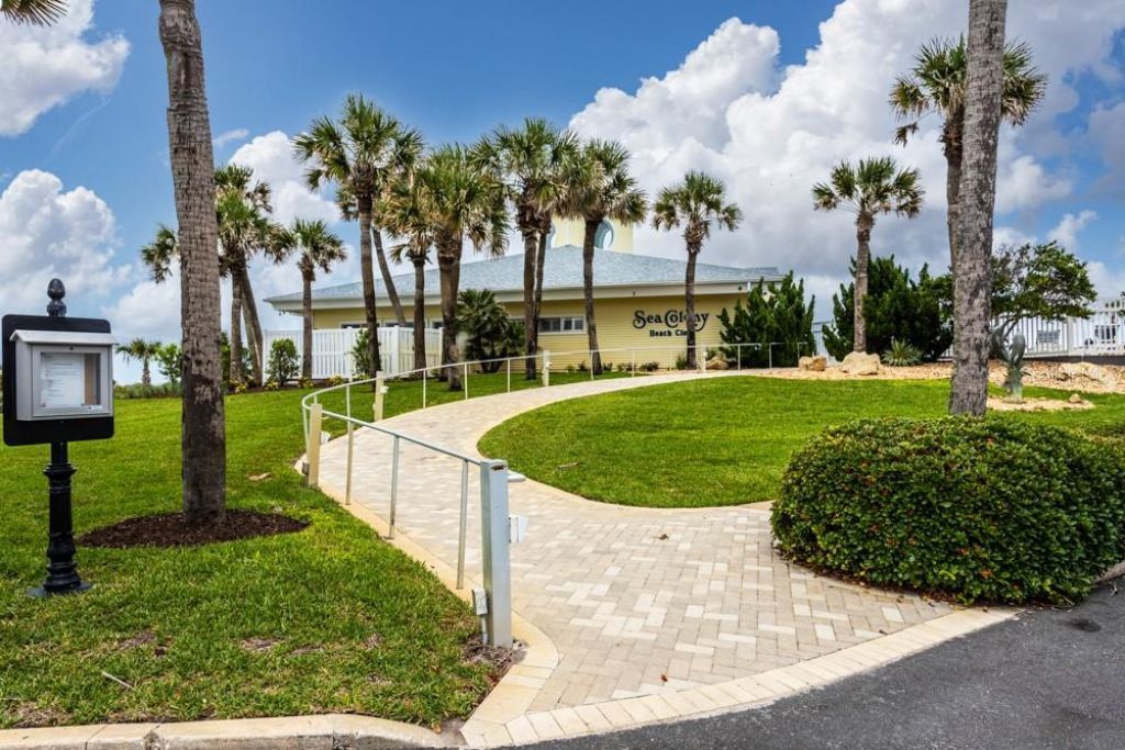 33 Bedford Drive , Palm Coast, FL 32137 Photo