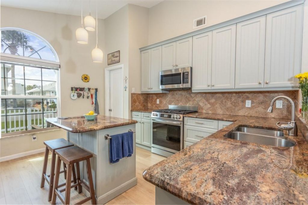 33 Bedford Drive , Palm Coast, FL 32137 Photo