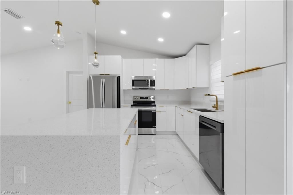 924 NE 20th St, Cape Coral, FL 33909 Photo