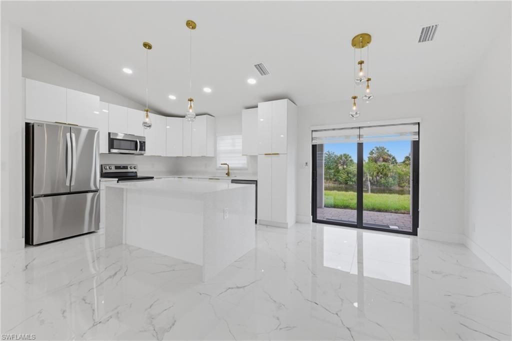 924 NE 20th St, Cape Coral, FL 33909 Photo
