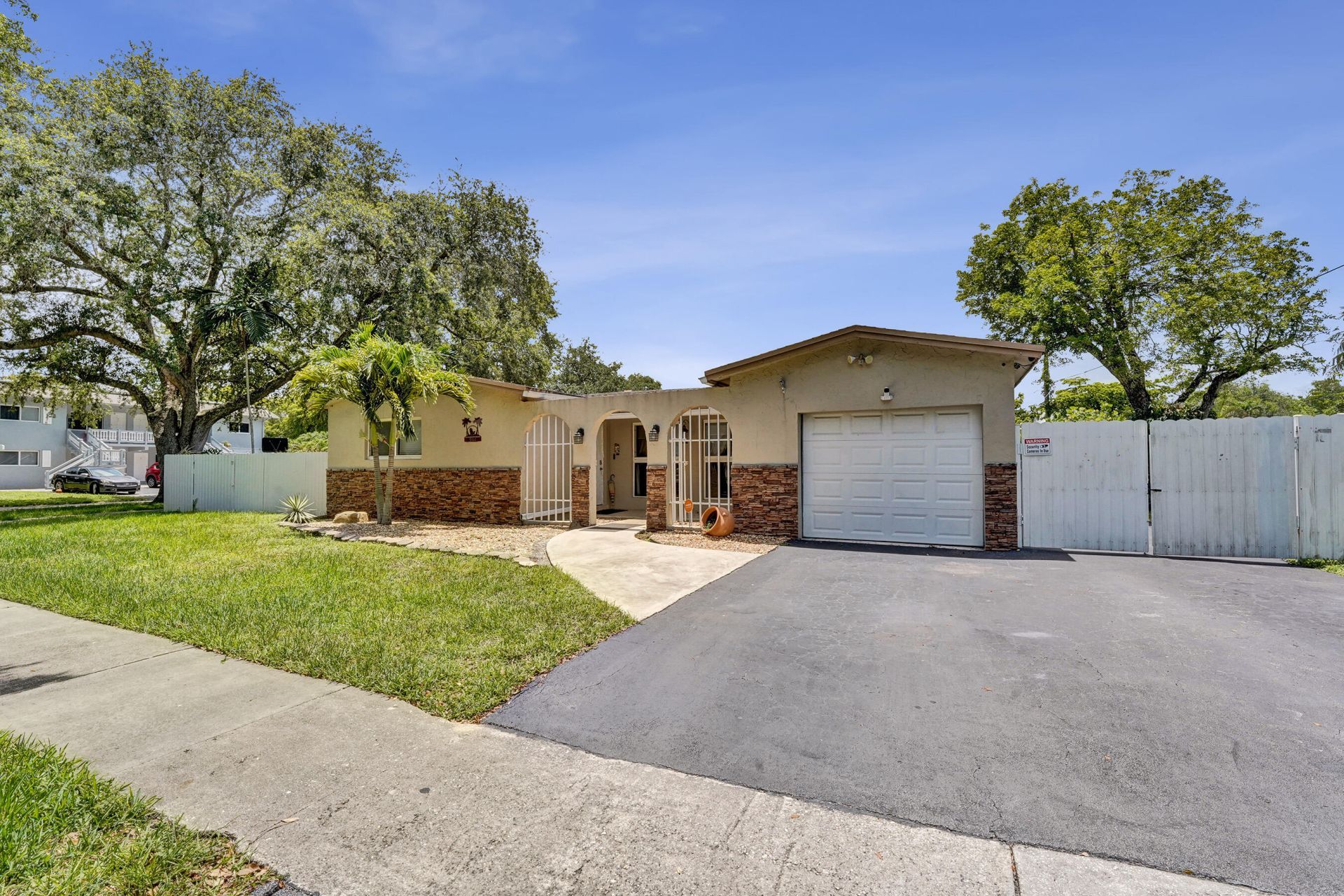 9101 SW 52nd Court, Cooper City, FL 33328 Photo