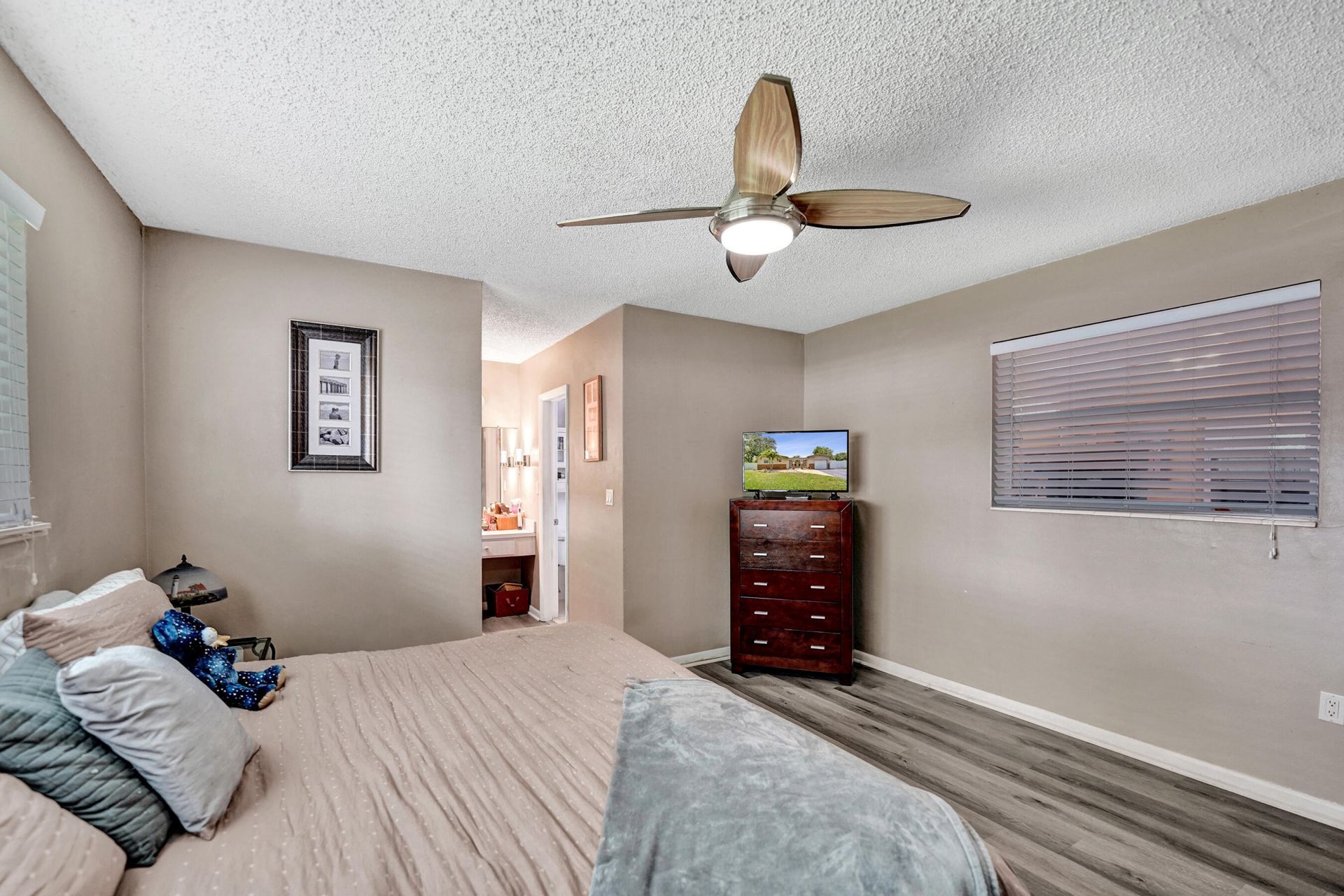 9101 SW 52nd Court, Cooper City, FL 33328 Photo