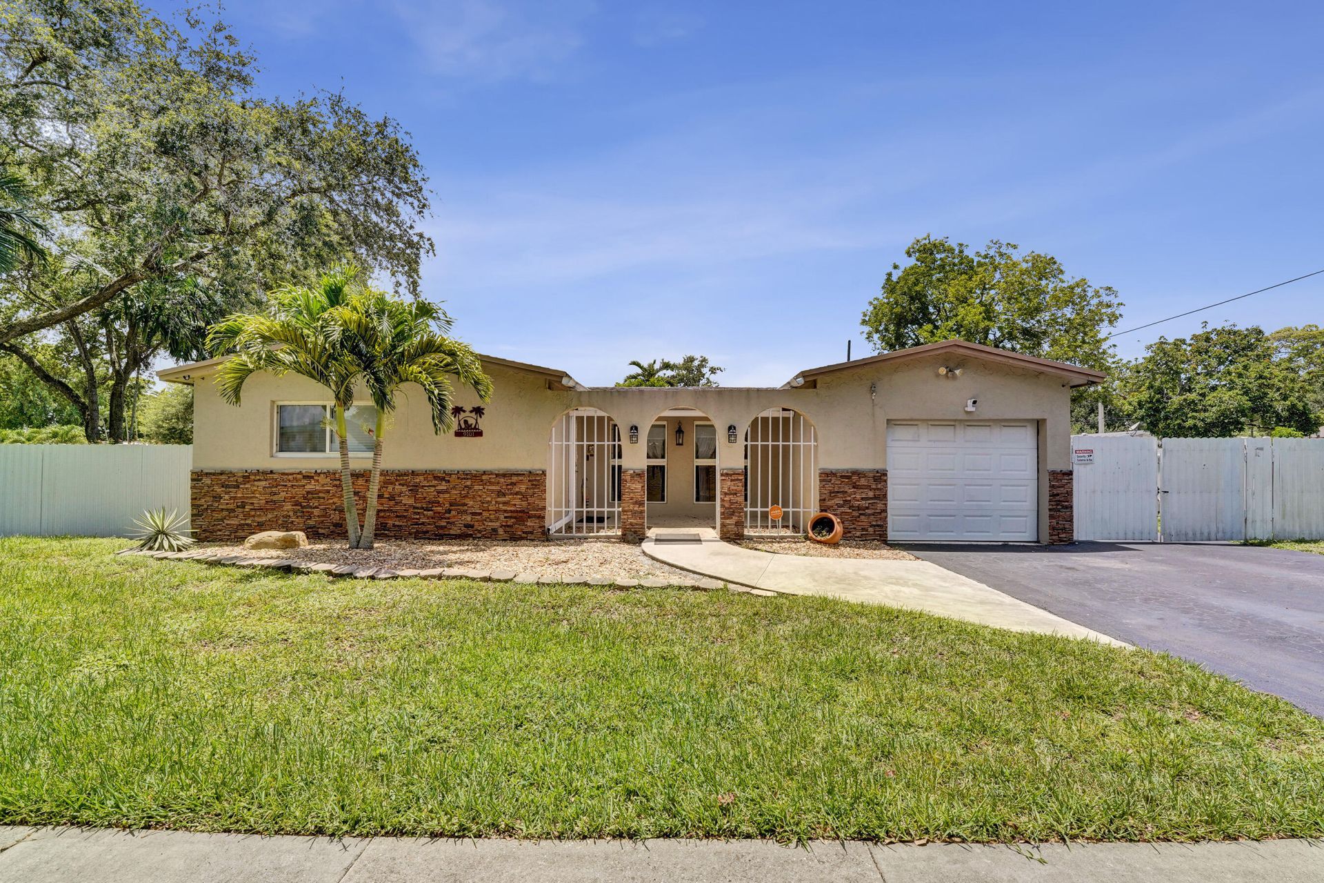 9101 SW 52nd Court, Cooper City, FL 33328 Photo