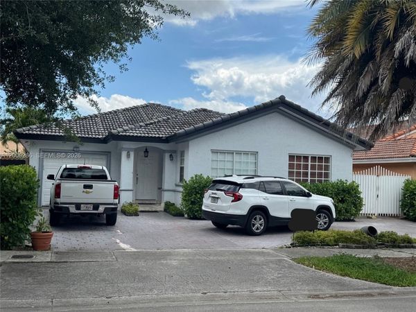 8748 NW 143rd Ter , Miami Lakes, FL 33018
