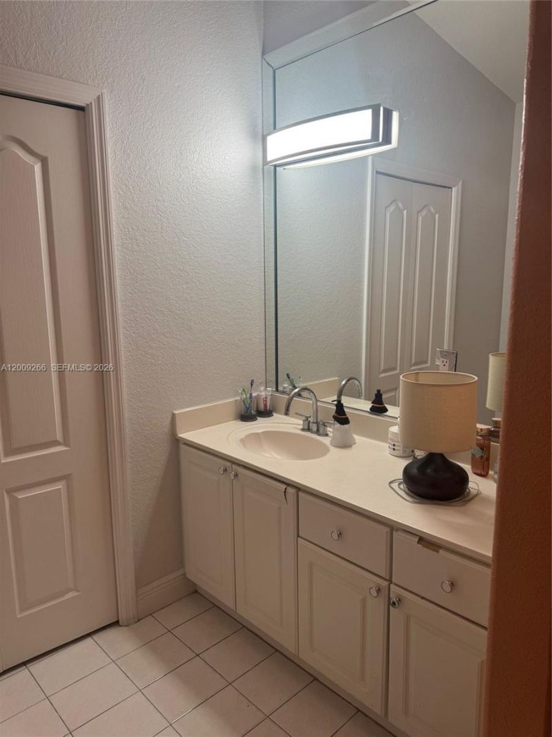 8748 NW 143rd Ter , Miami Lakes, FL 33018 Photo