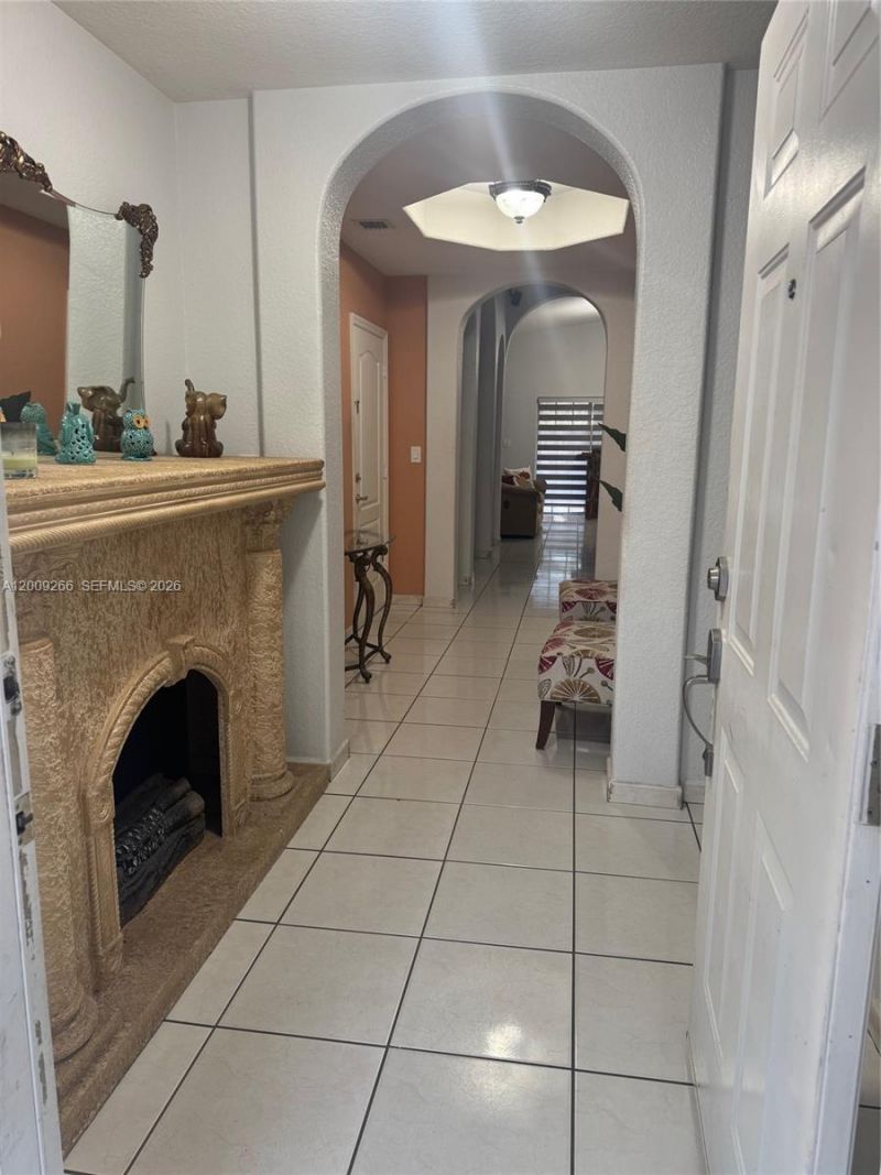 8748 NW 143rd Ter , Miami Lakes, FL 33018 Photo