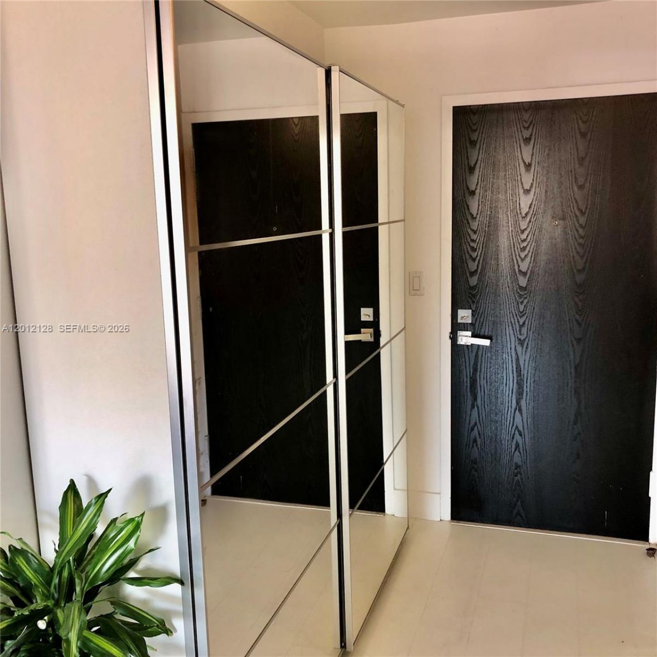 90 Alton Rd , Unit 307, Miami Beach, FL 33139 Photo