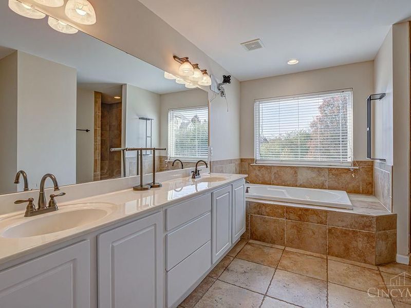 4387 Tylers Estates Drive, West Chester, OH 45069 Photo 19