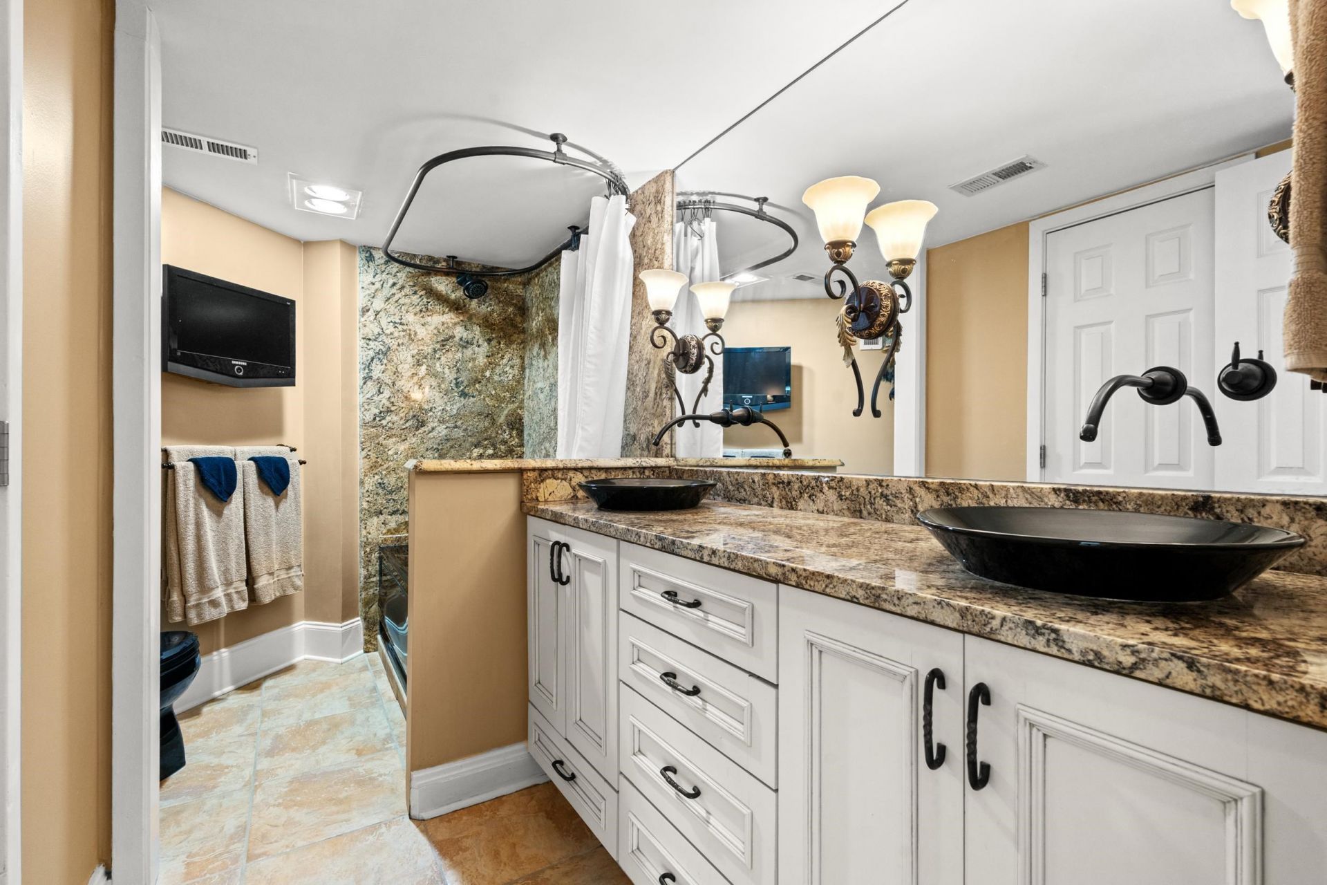 100 Ocean Creek Dr. Photo 19