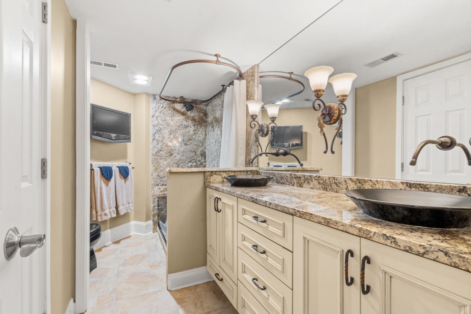 100 Ocean Creek Dr. Photo 21