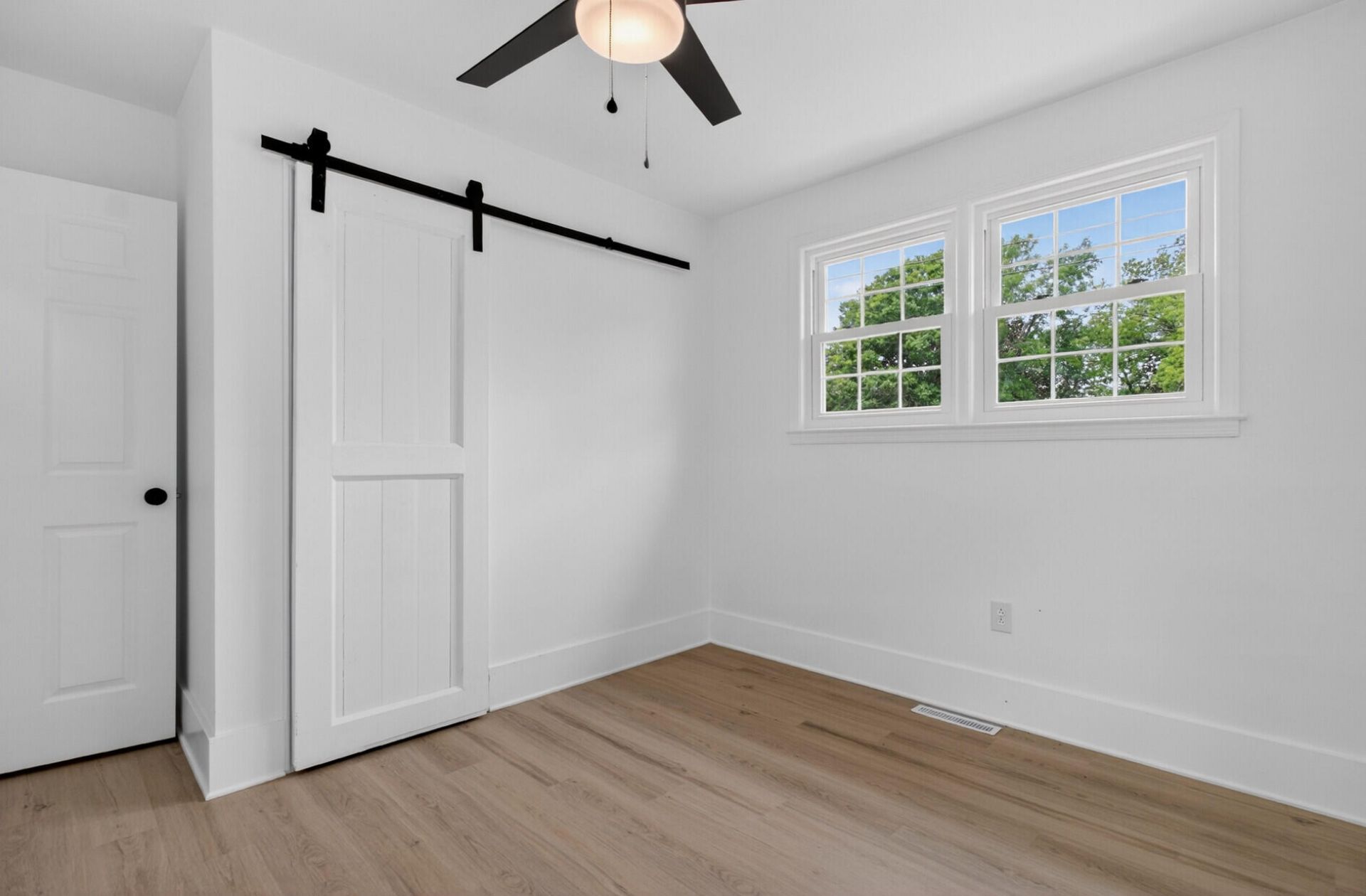 813 Brigantine Drive Photo 18
