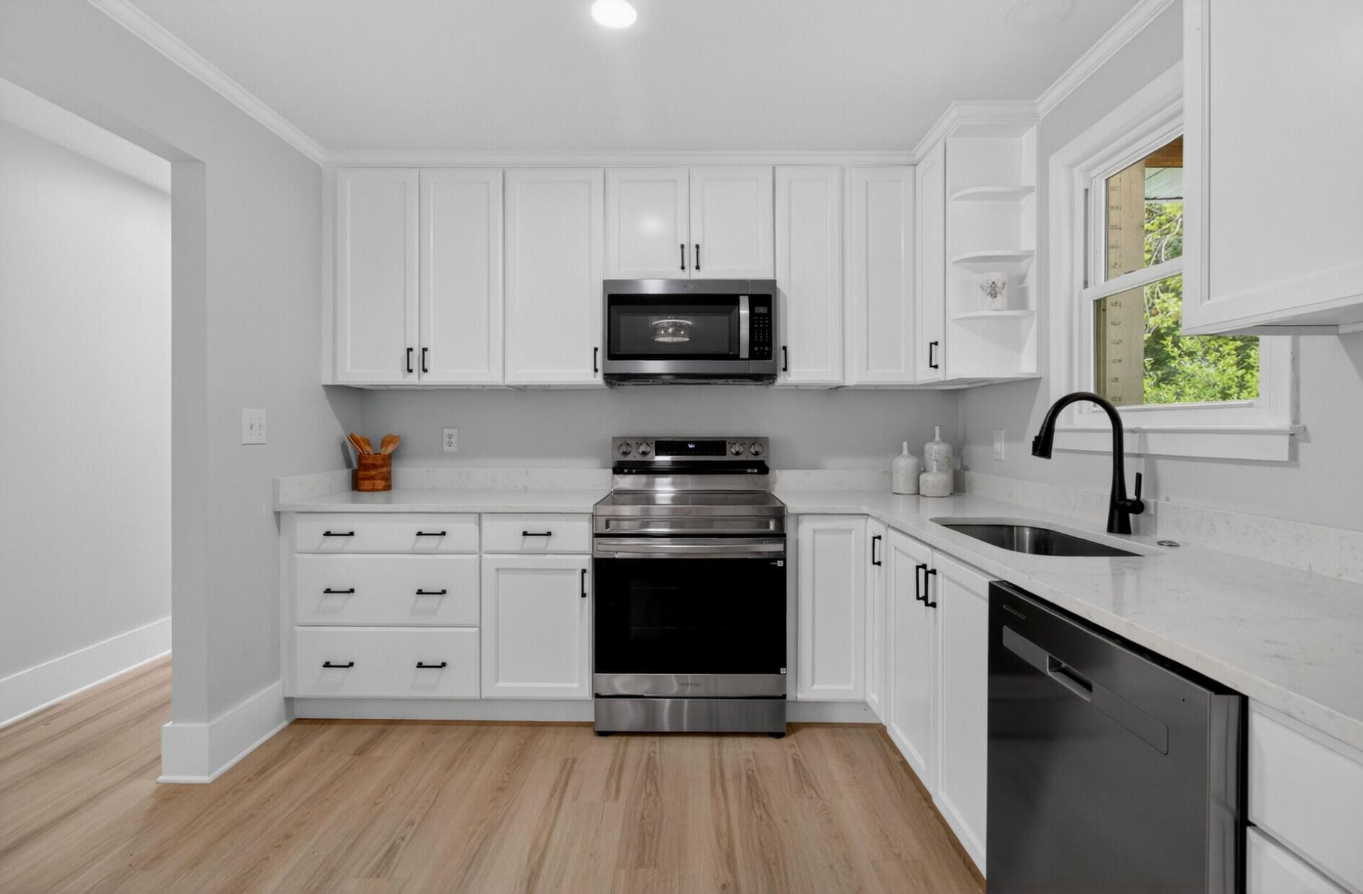 813 Brigantine Drive Photo 8