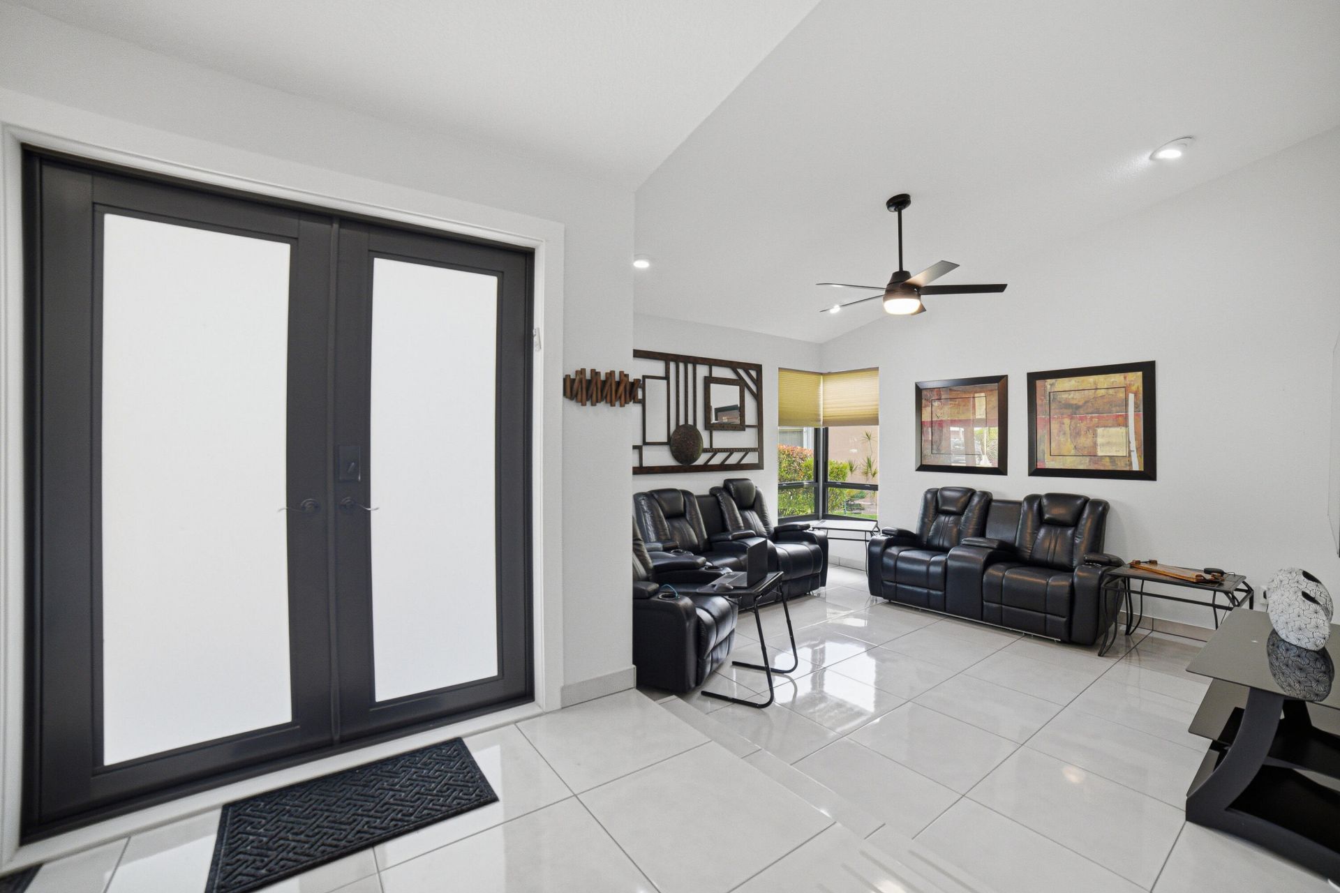 7614 NW 87th Avenue, Tamarac, FL 33321 Photo