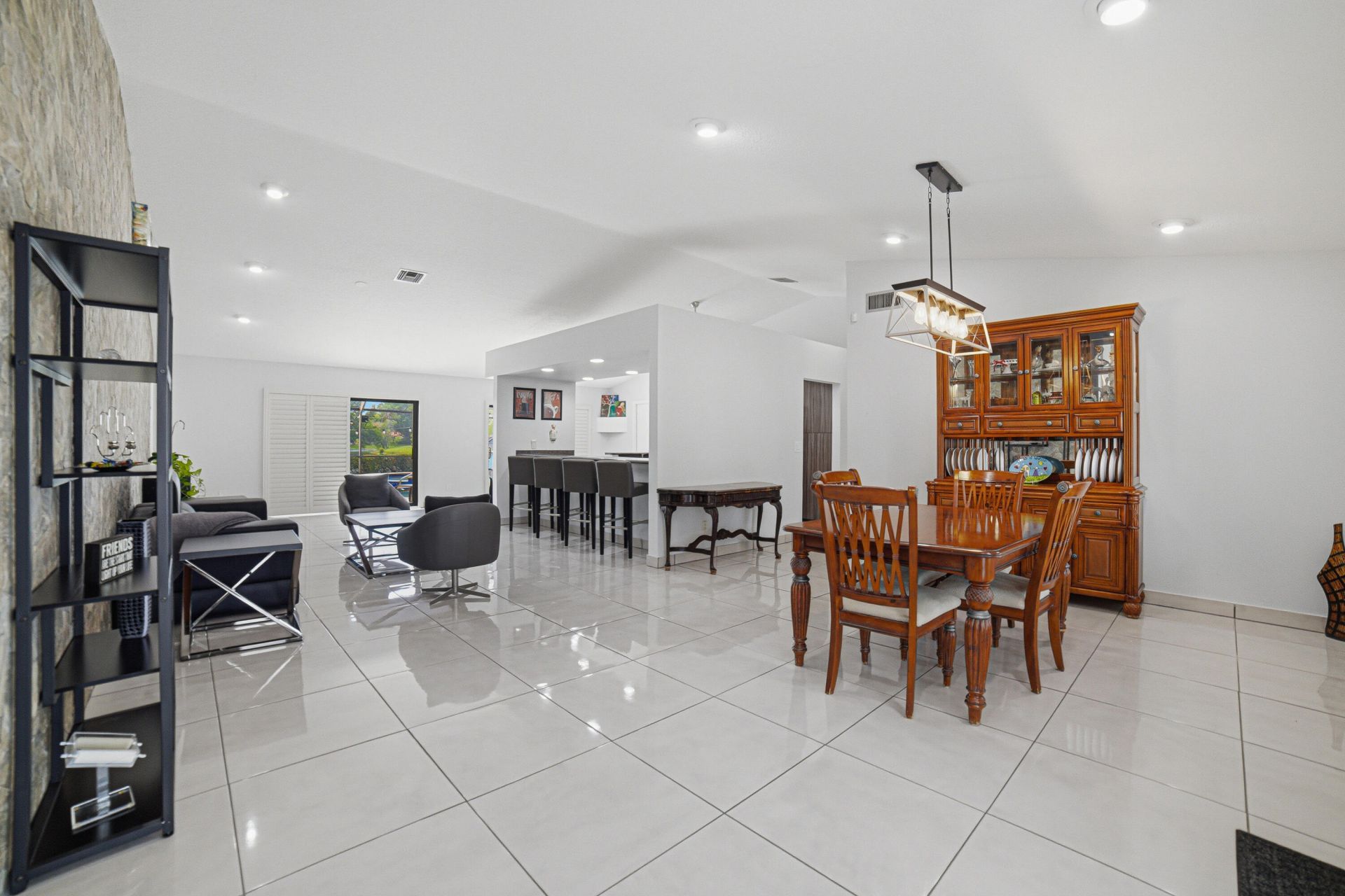 7614 NW 87th Avenue, Tamarac, FL 33321 Photo