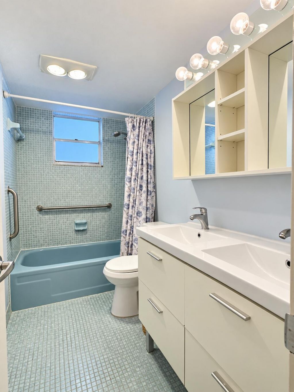 3150 Holiday Springs Boulevard, Unit 8-204, Margate, FL 33063 Photo
